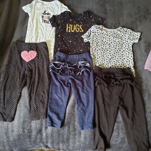Bundle Carters Baby Girl Outfits Size 12 months